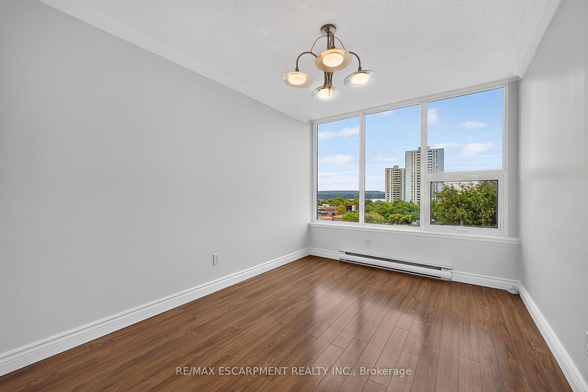 Photo 18 of Unit 808, 75 Queen Street N, Hamilton, Strathcona — HOMEH