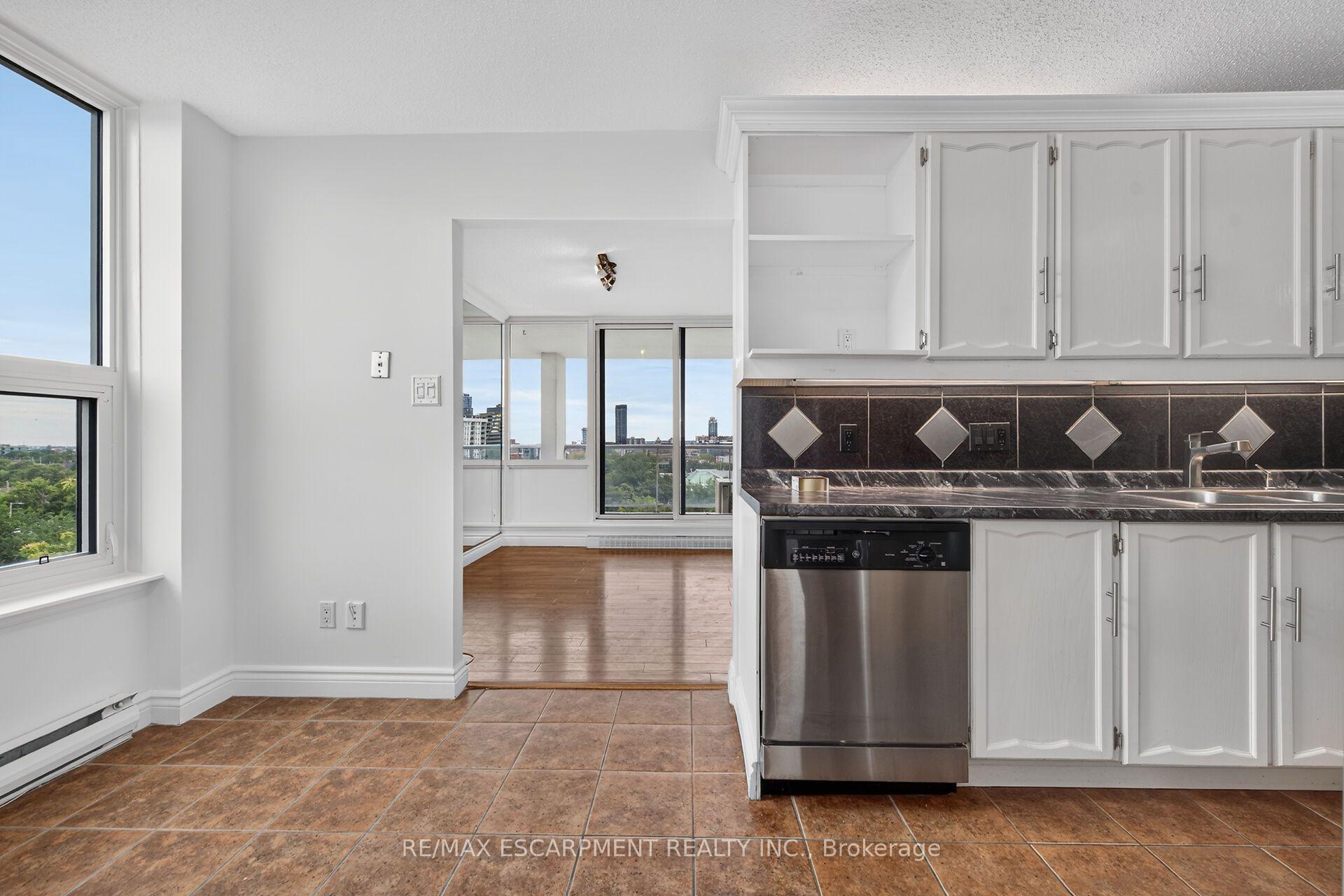 Photo 21 of Unit 808, 75 Queen Street N, Hamilton, Strathcona — HOMEH