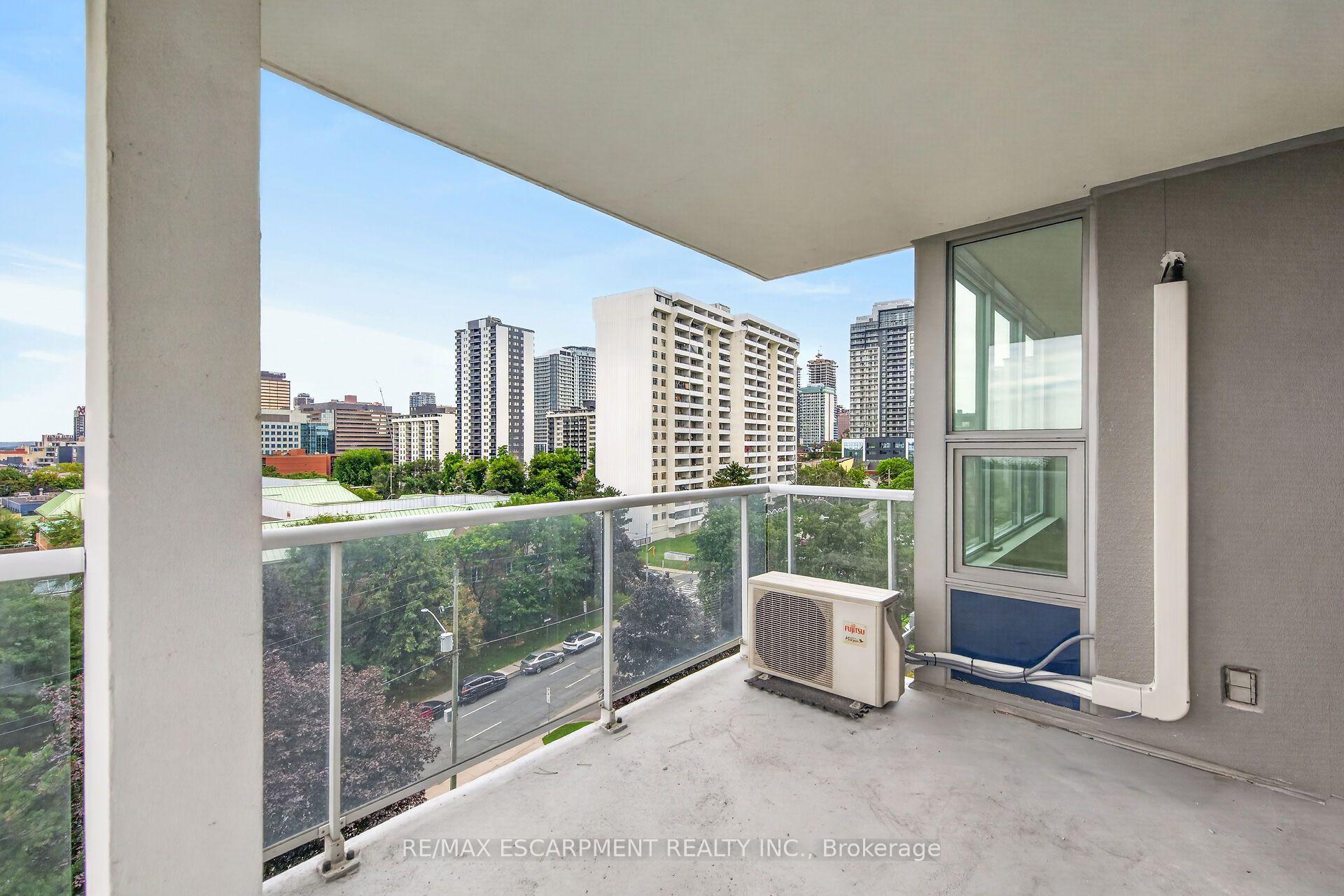 Photo 24 of Unit 808, 75 Queen Street N, Hamilton, Strathcona — HOMEH