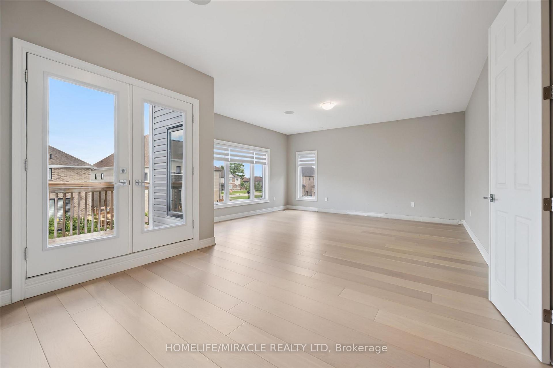 Photo 33 of 83 Mccann Street, Guelph, Kortright East — HOMEH