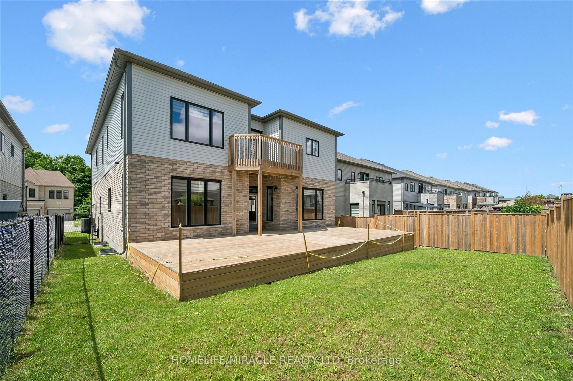 Photo 48 of 83 Mccann Street, Guelph, Kortright East — HOMEH