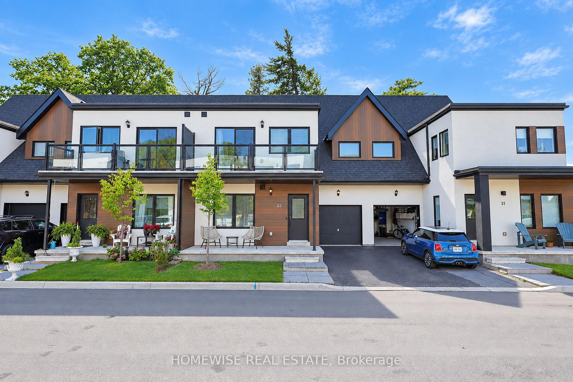 Photo 2 of 33 Ruby Crescent, Orillia — HOMEH