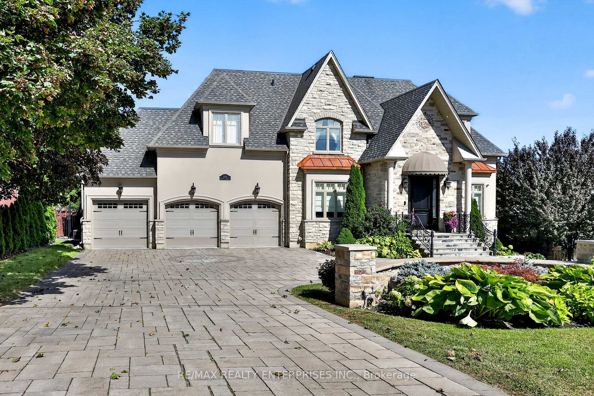 Photo 4 of 2513 Sharon Crescent, Mississauga, Erindale — HOMEH