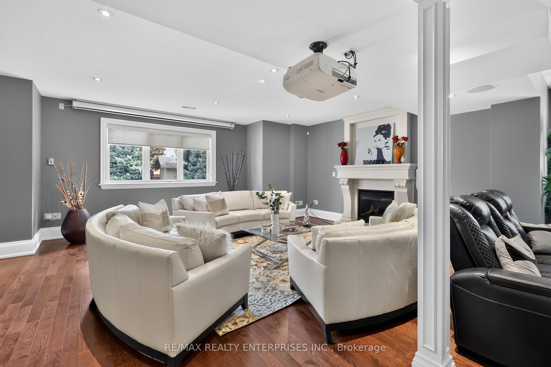 Photo 35 of 2513 Sharon Crescent, Mississauga, Erindale — HOMEH