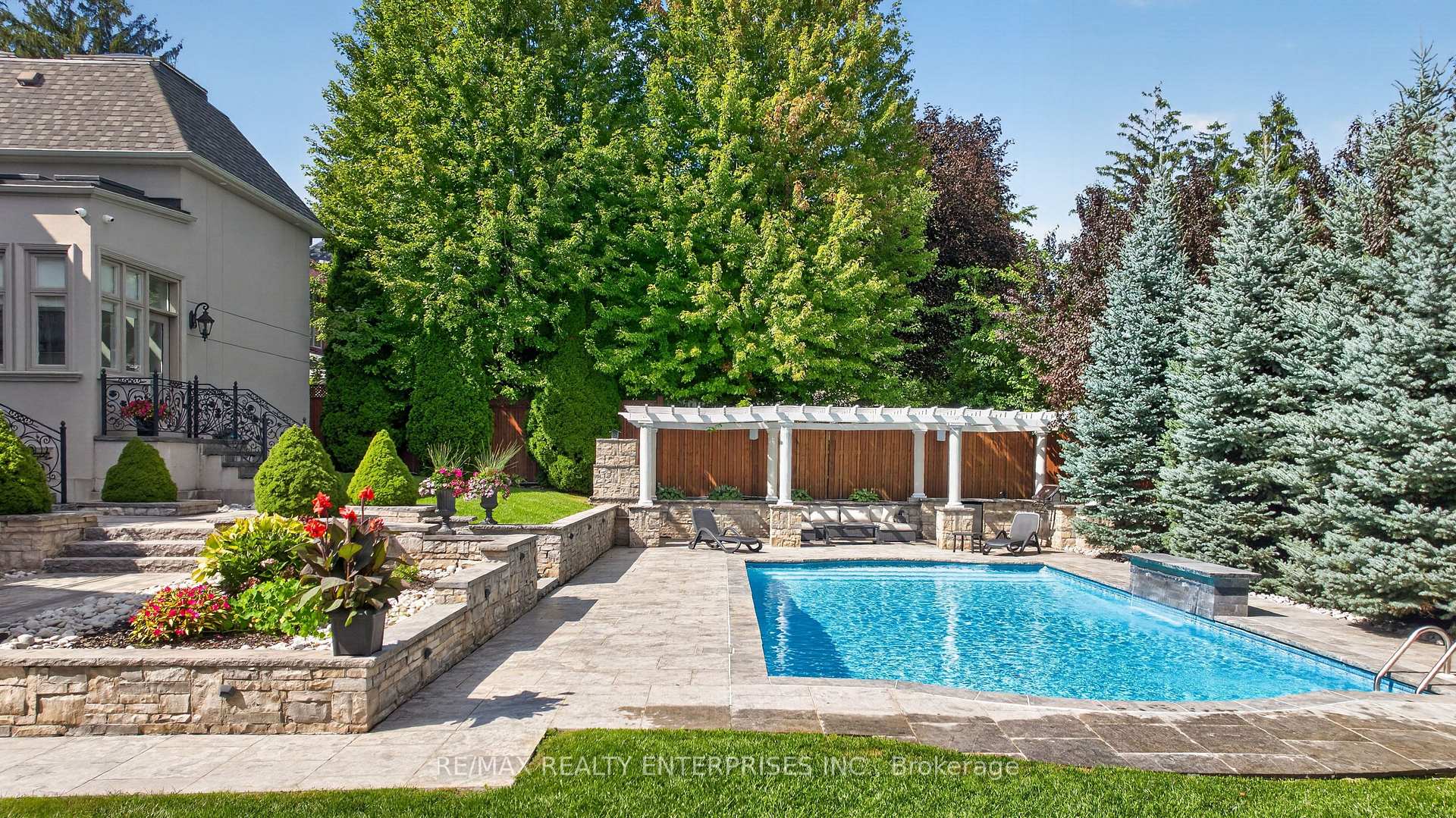 Photo 44 of 2513 Sharon Crescent, Mississauga, Erindale — HOMEH