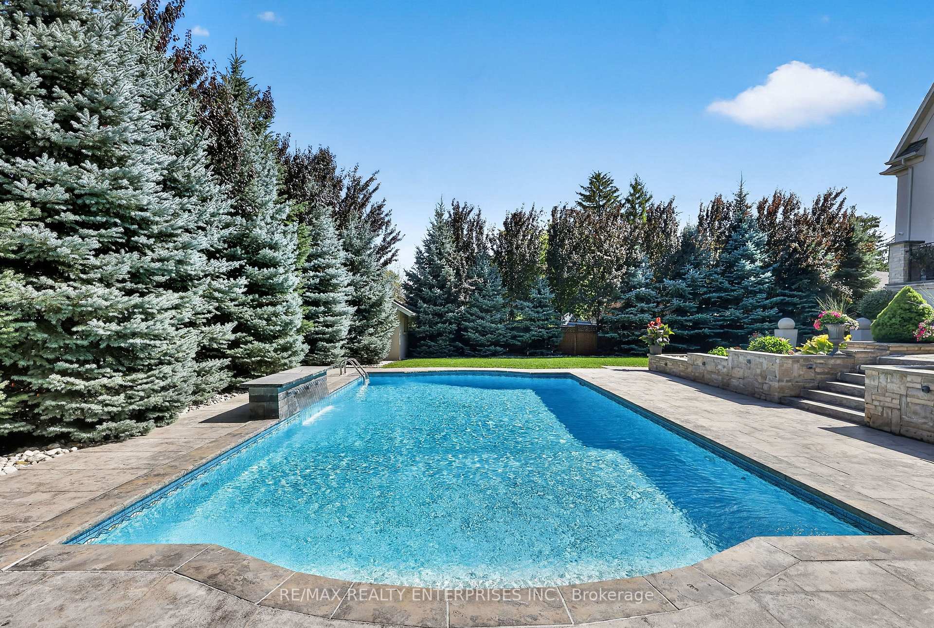 Photo 46 of 2513 Sharon Crescent, Mississauga, Erindale — HOMEH