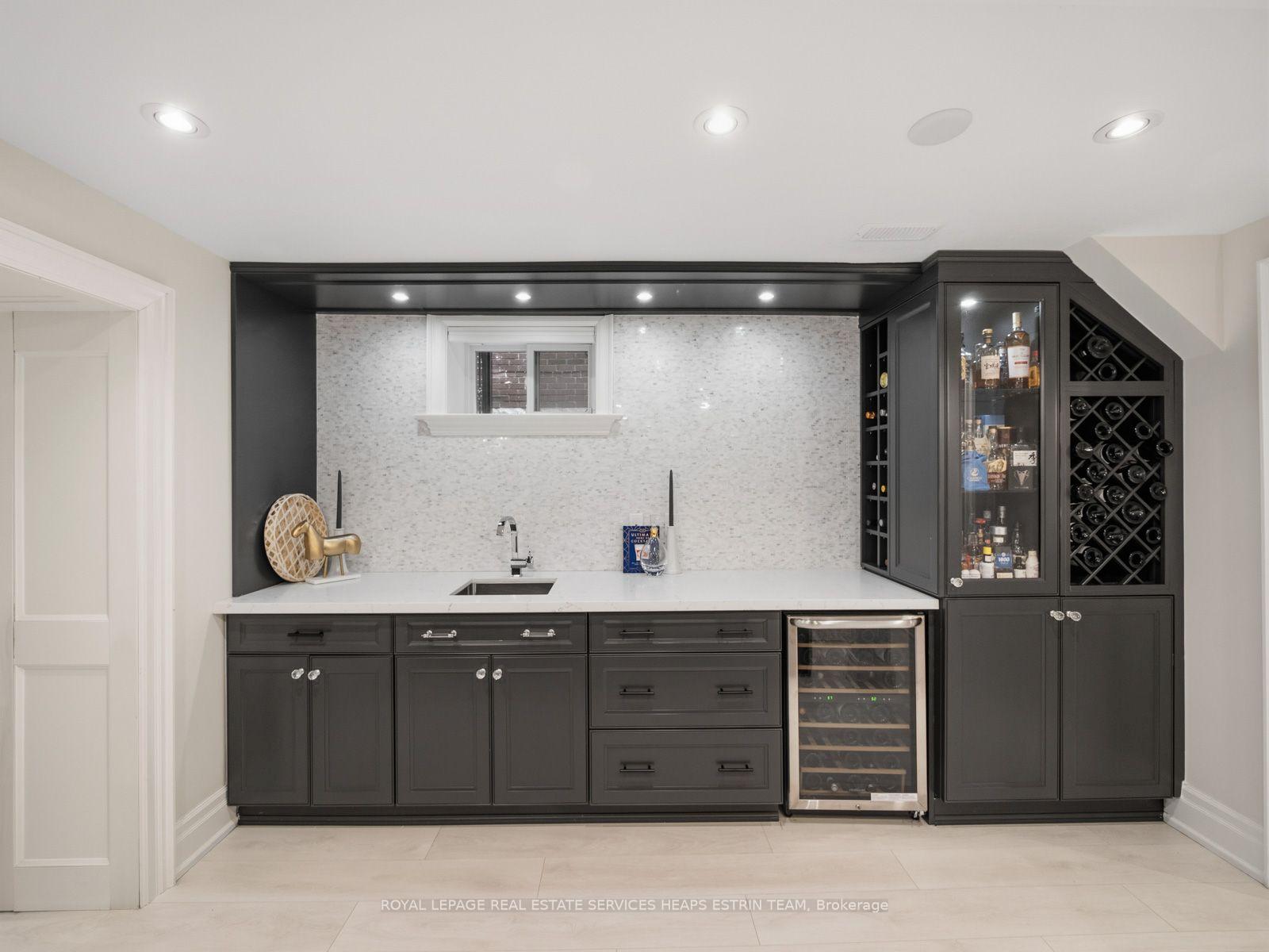 Photo 39 of 29 Maxwell Avenue, Toronto, Yonge-Eglinton — HOMEH