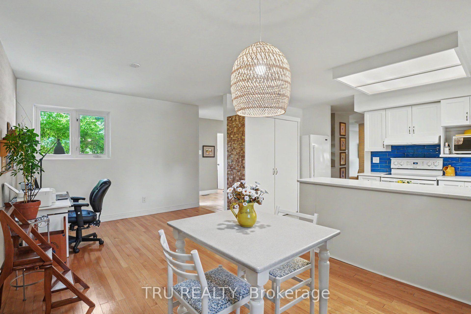 Photo 15 of 1174 Cameo Drive, Ottawa, Copeland Park — HOMEH