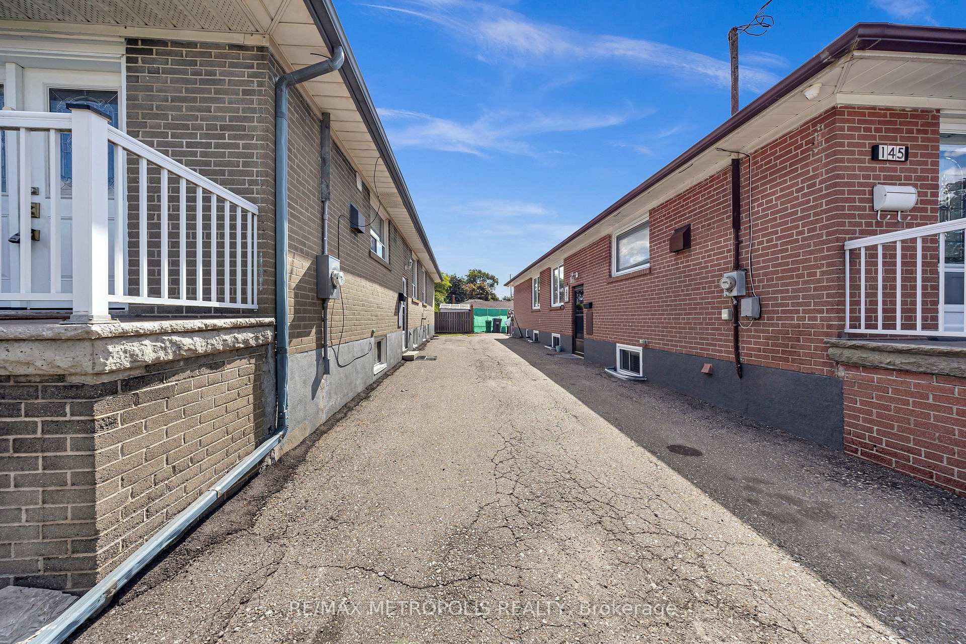 Photo 3 of Unit Main, 147 Vodden Street E, Brampton, Brampton North — HOMEH