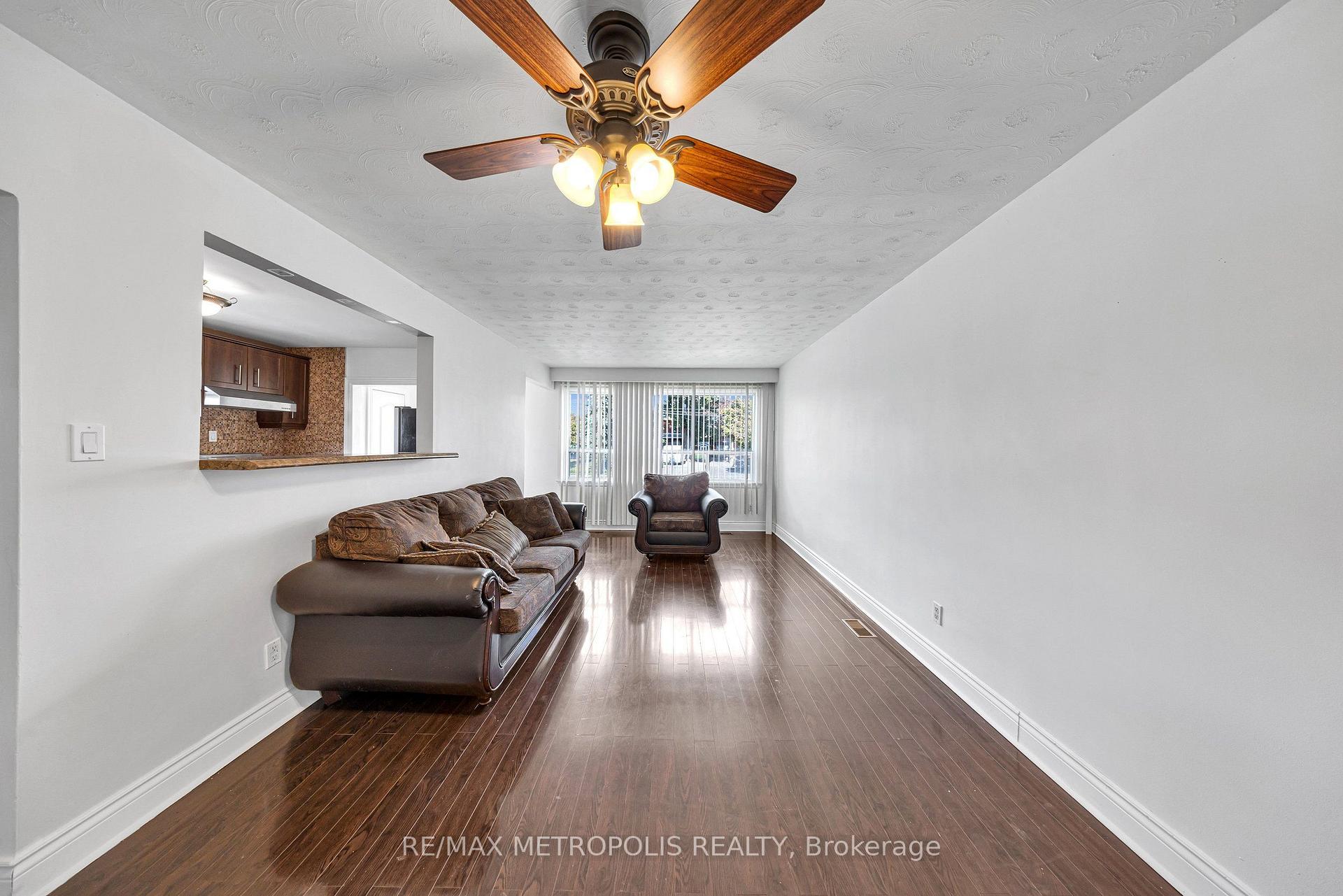 Photo 9 of Unit Main, 147 Vodden Street E, Brampton, Brampton North — HOMEH