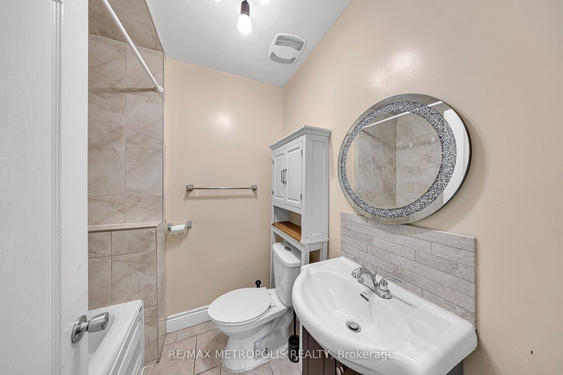 Photo 18 of Unit Main, 147 Vodden Street E, Brampton, Brampton North — HOMEH