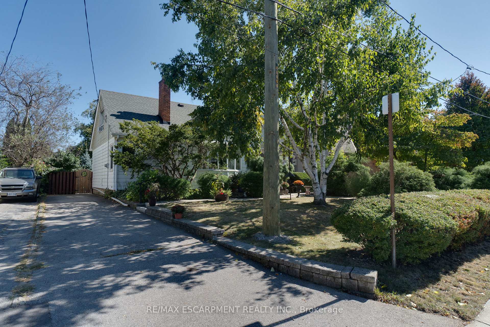 Photo 7 of 12 Don Street, Hamilton, Dundas — HOMEH