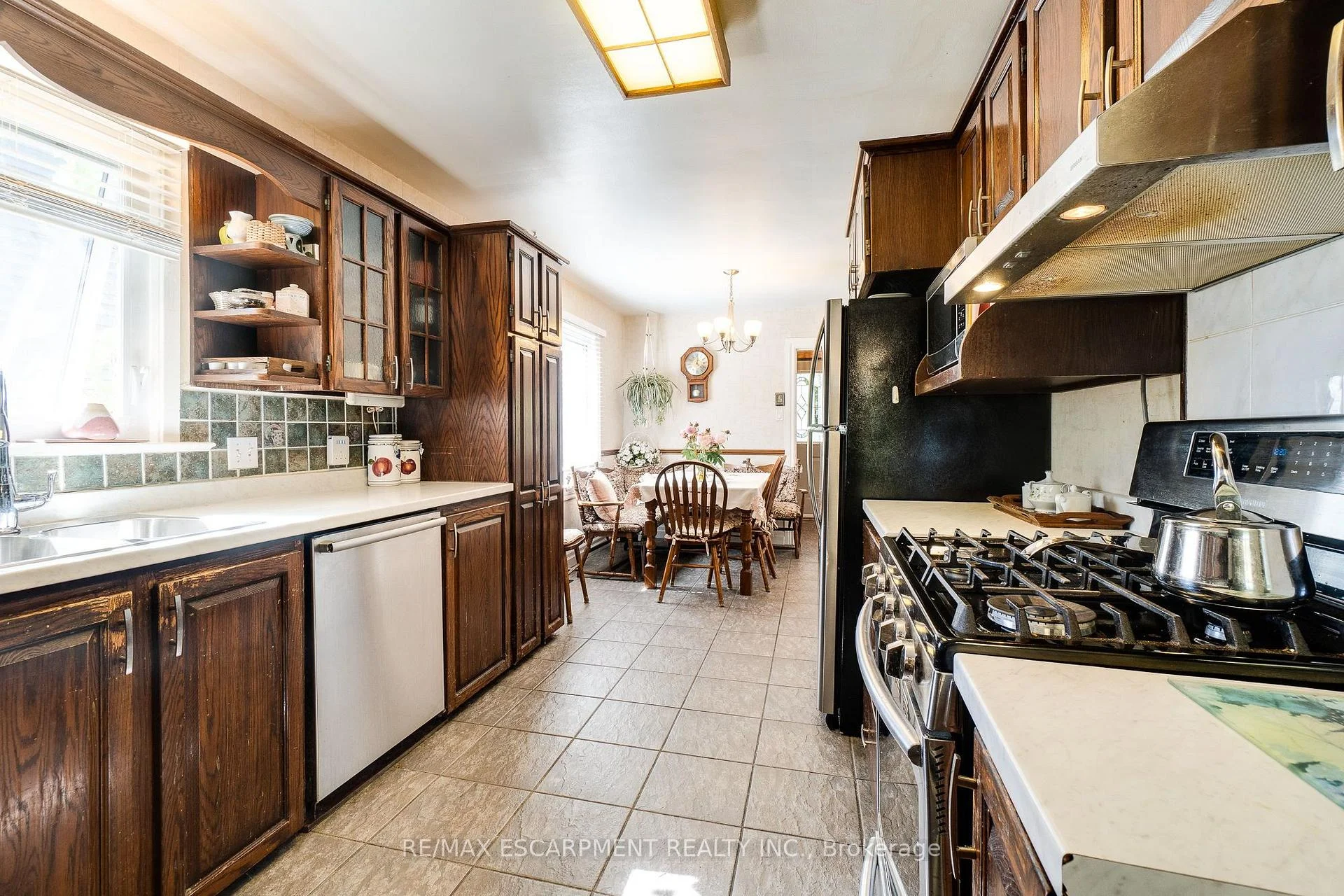 Photo 38 of 12 Don Street, Hamilton, Dundas — HOMEH