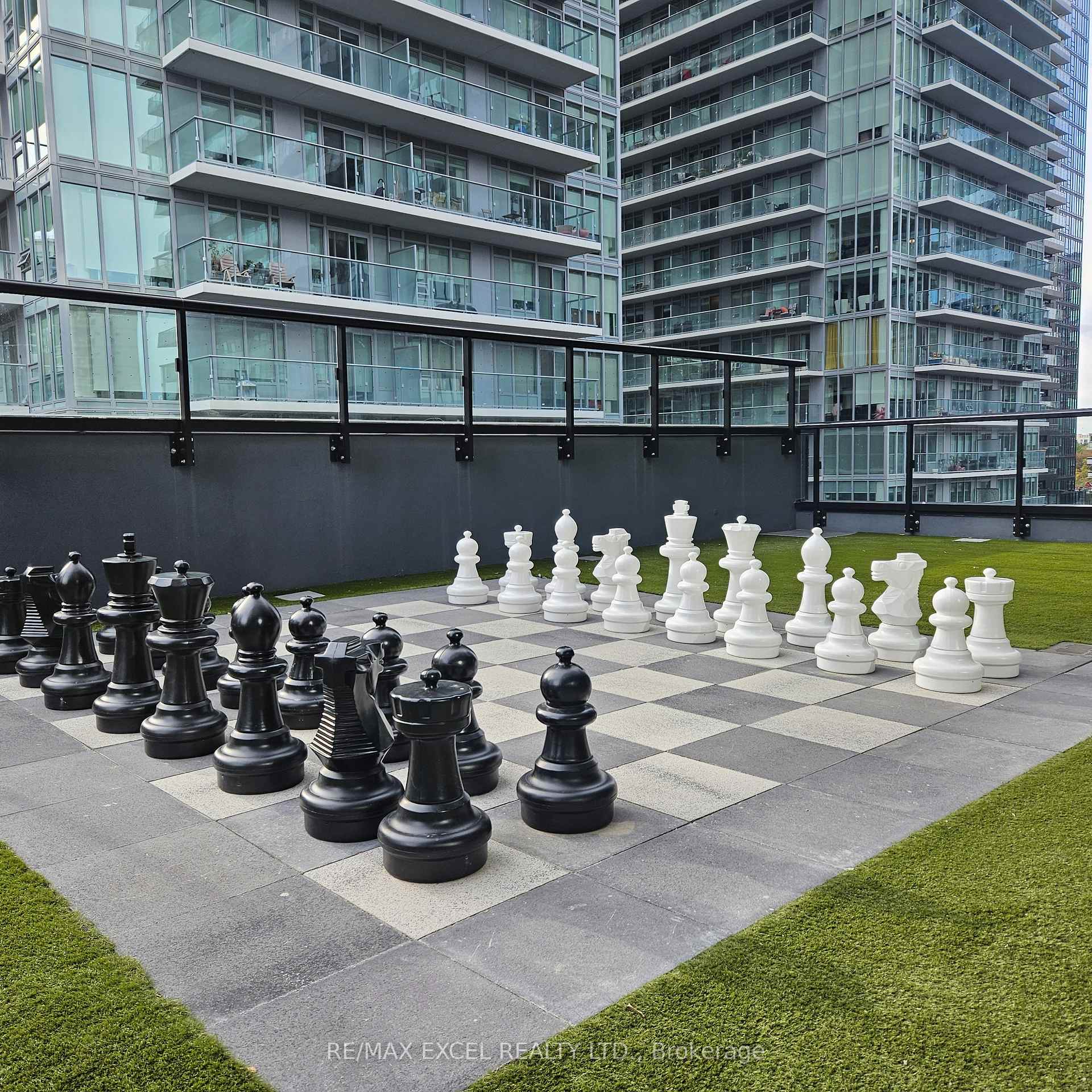 Photo 9 of Unit 3607, 127 Broadway Avenue, Toronto, Mount Pleasant West — HOMEH