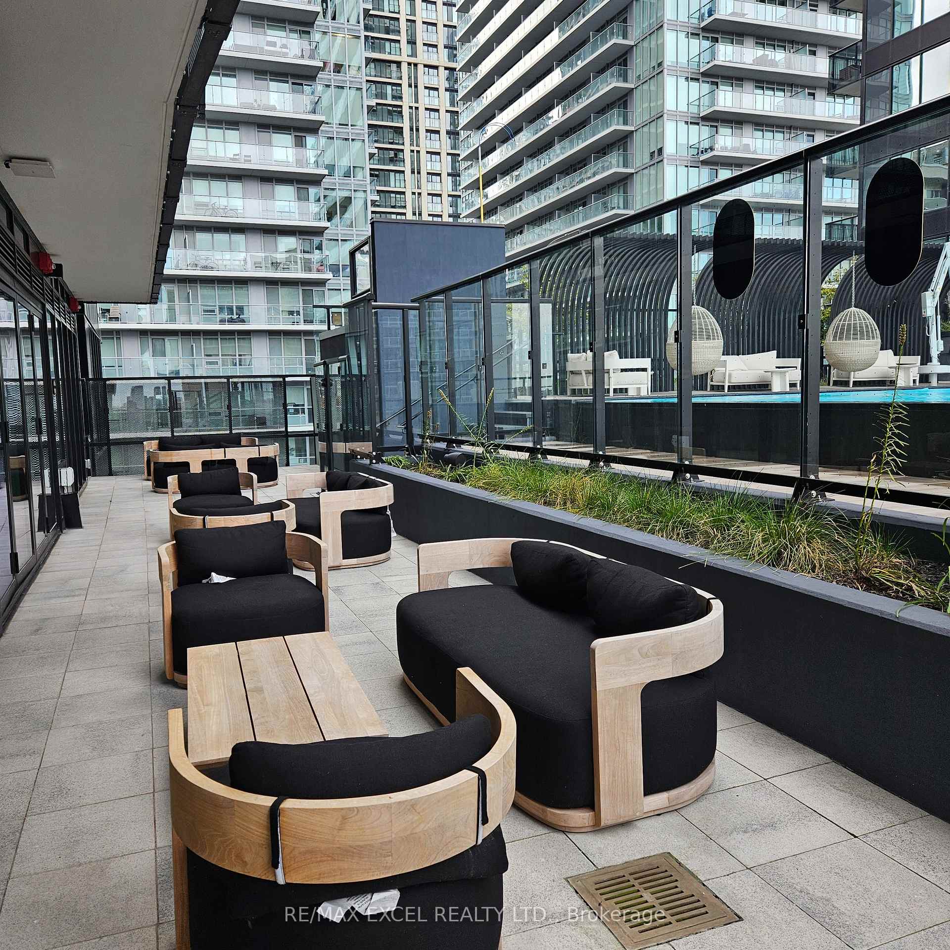 Photo 12 of Unit 3607, 127 Broadway Avenue, Toronto, Mount Pleasant West — HOMEH