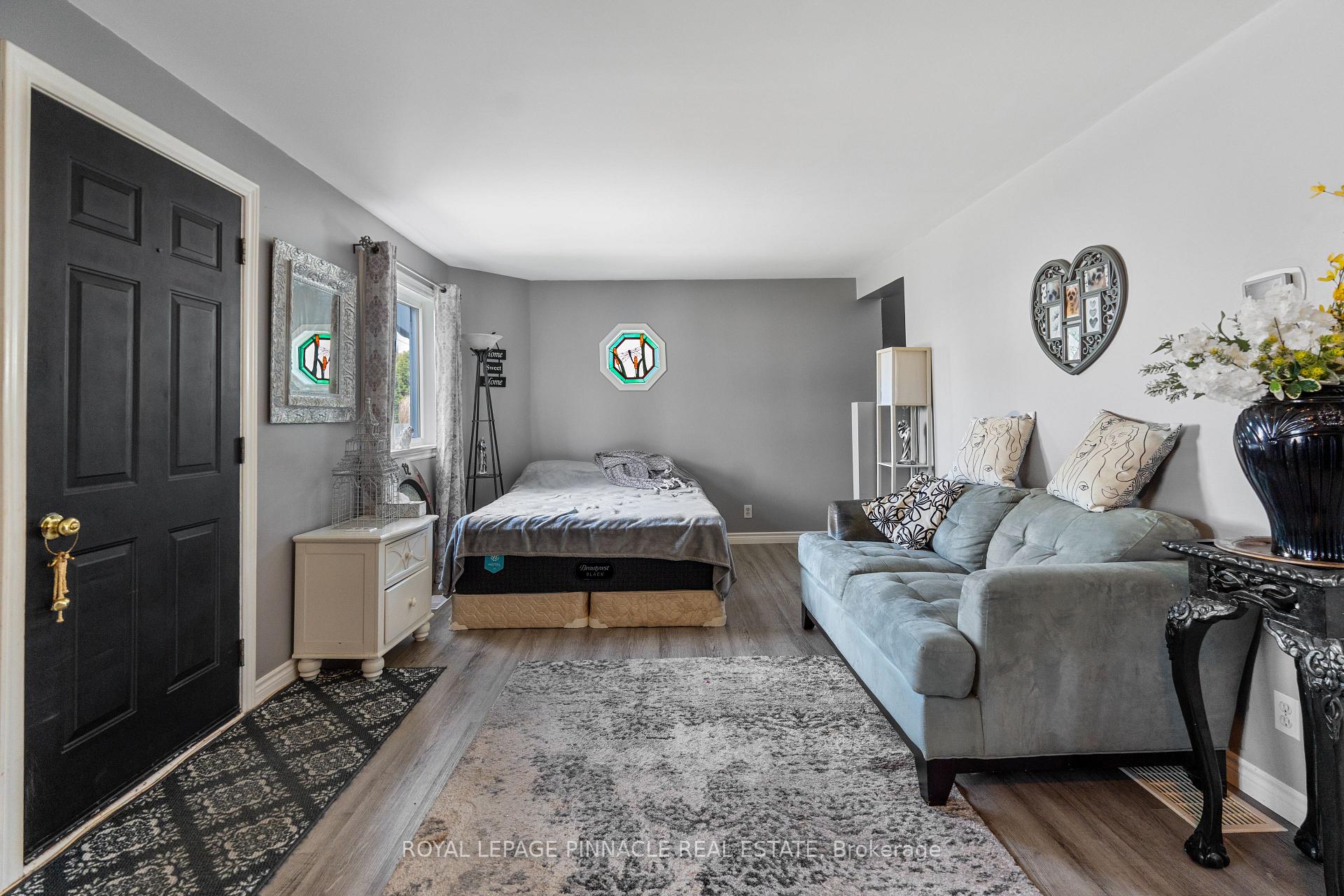 Photo 6 of 249 Owen Street, Norfolk, Simcoe — HOMEH