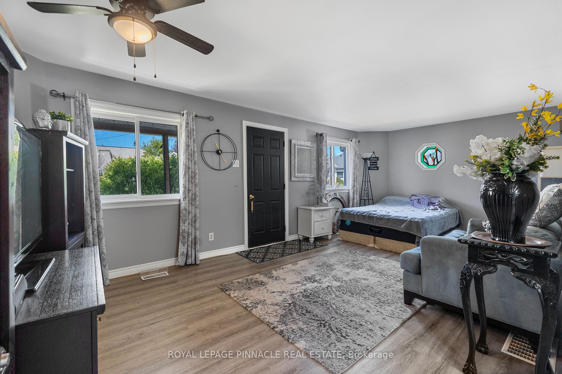 Photo 7 of 249 Owen Street, Norfolk, Simcoe — HOMEH