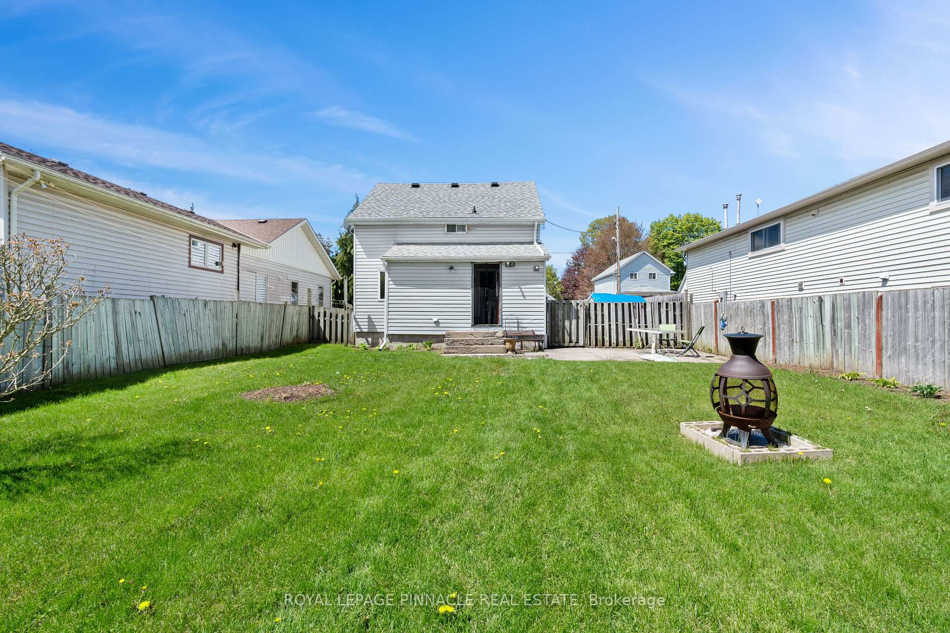 Photo 29 of 249 Owen Street, Norfolk, Simcoe — HOMEH