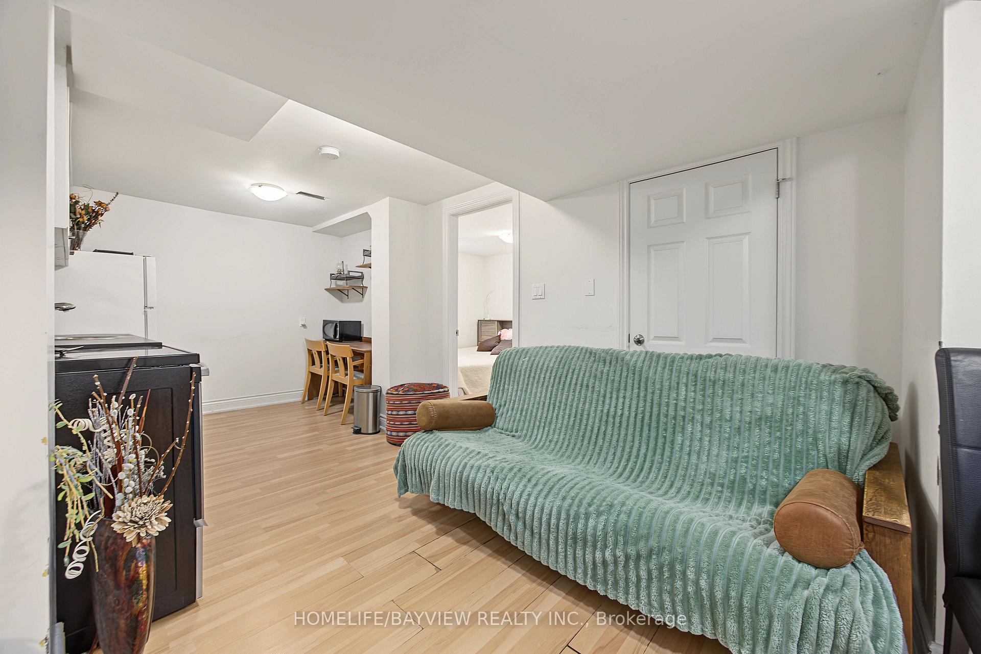 Photo 32 of 46 Acton Avenue, North York, Bathurst Manor — HOMEH