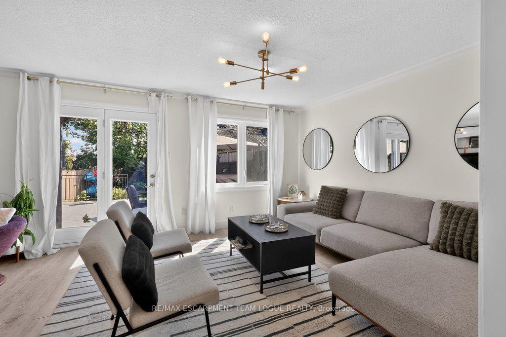 Photo 13 of 6 Harbour Drive, Hamilton, Stoney Creek — HOMEH