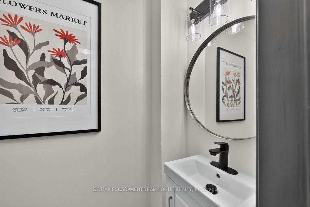 Photo 19 of 6 Harbour Drive, Hamilton, Stoney Creek — HOMEH