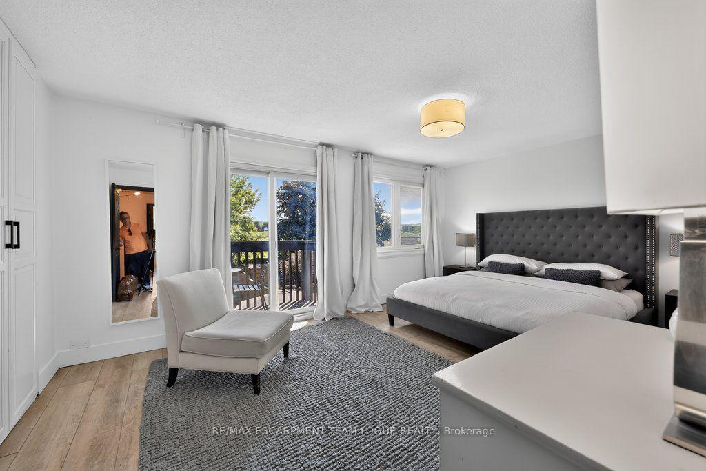 Photo 22 of 6 Harbour Drive, Hamilton, Stoney Creek — HOMEH