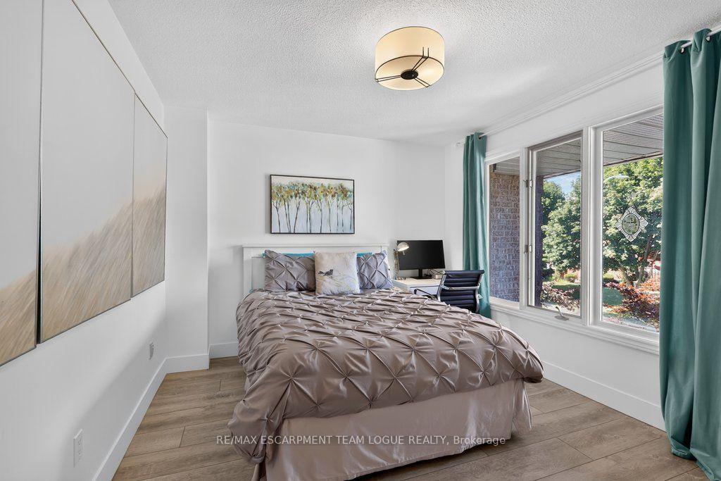 Photo 28 of 6 Harbour Drive, Hamilton, Stoney Creek — HOMEH