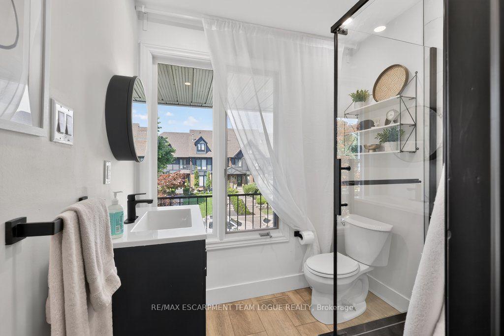 Photo 29 of 6 Harbour Drive, Hamilton, Stoney Creek — HOMEH