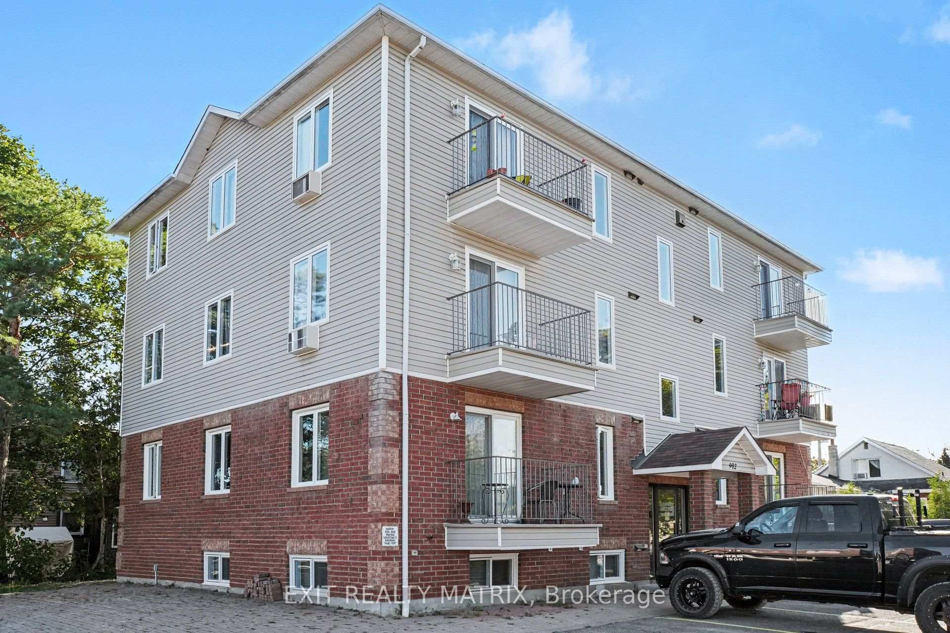 Photo of Unit 100A, 902 Notre Dame Street