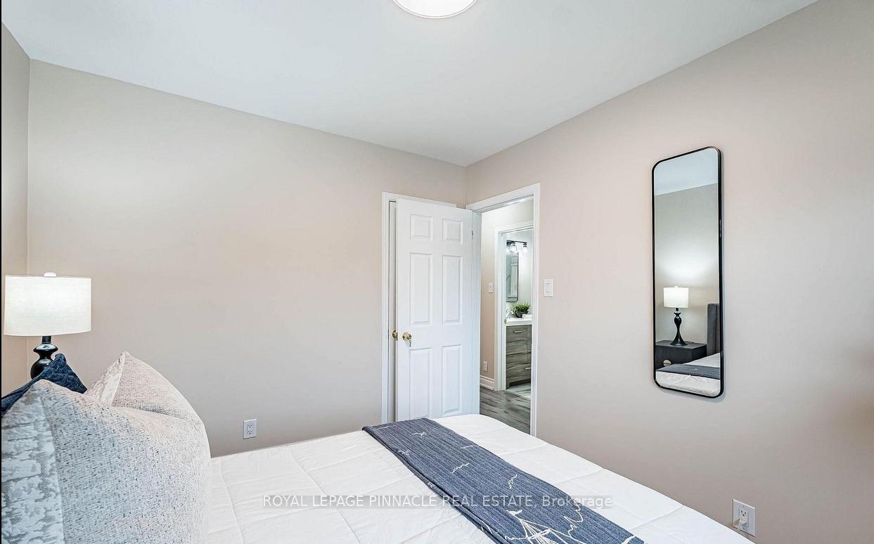 Photo 31 of 612 Appleby Line, Burlington, Shoreacres — HOMEH