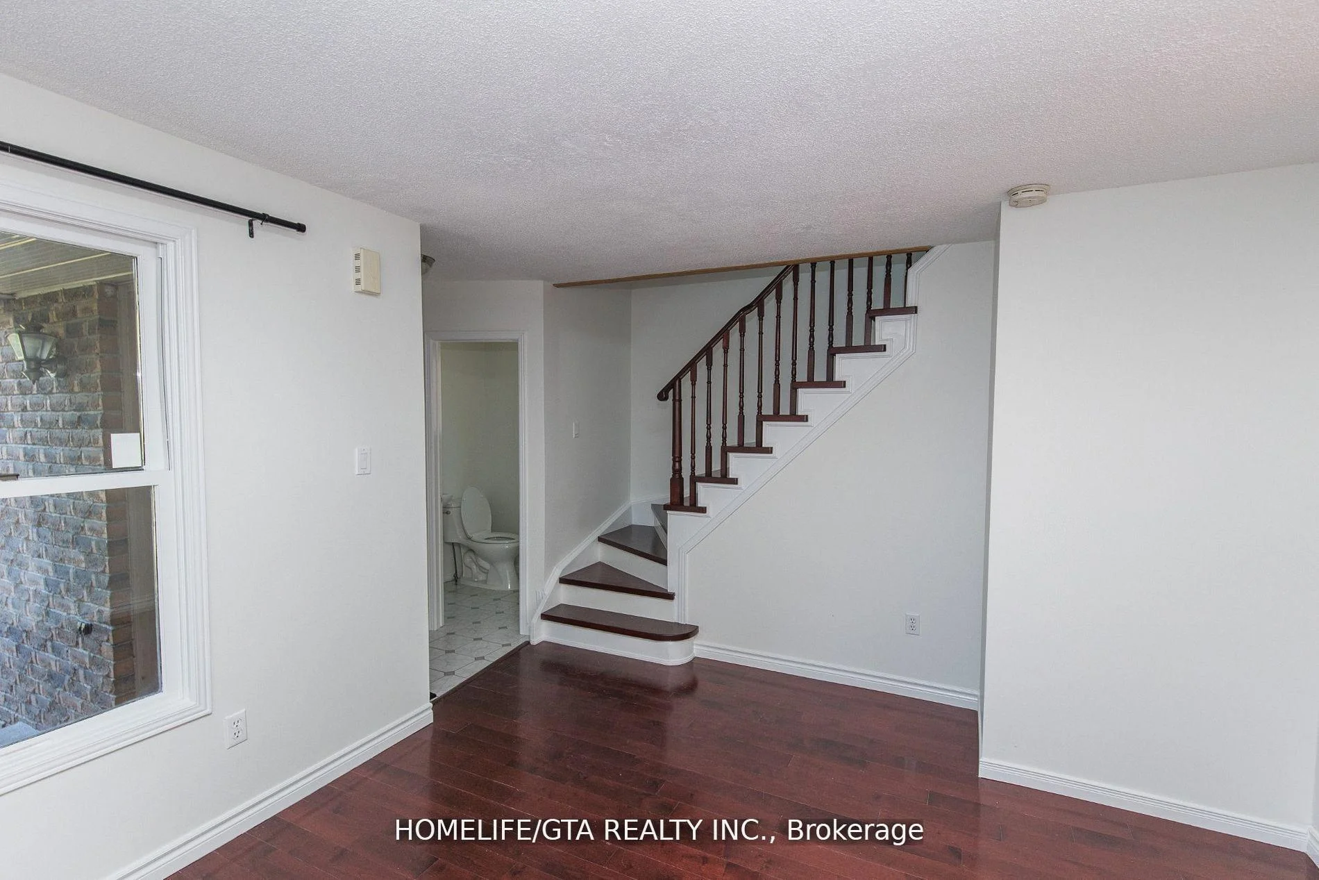 Photo 11 of 39 Millington Crescent, Ajax, Central — HOMEH
