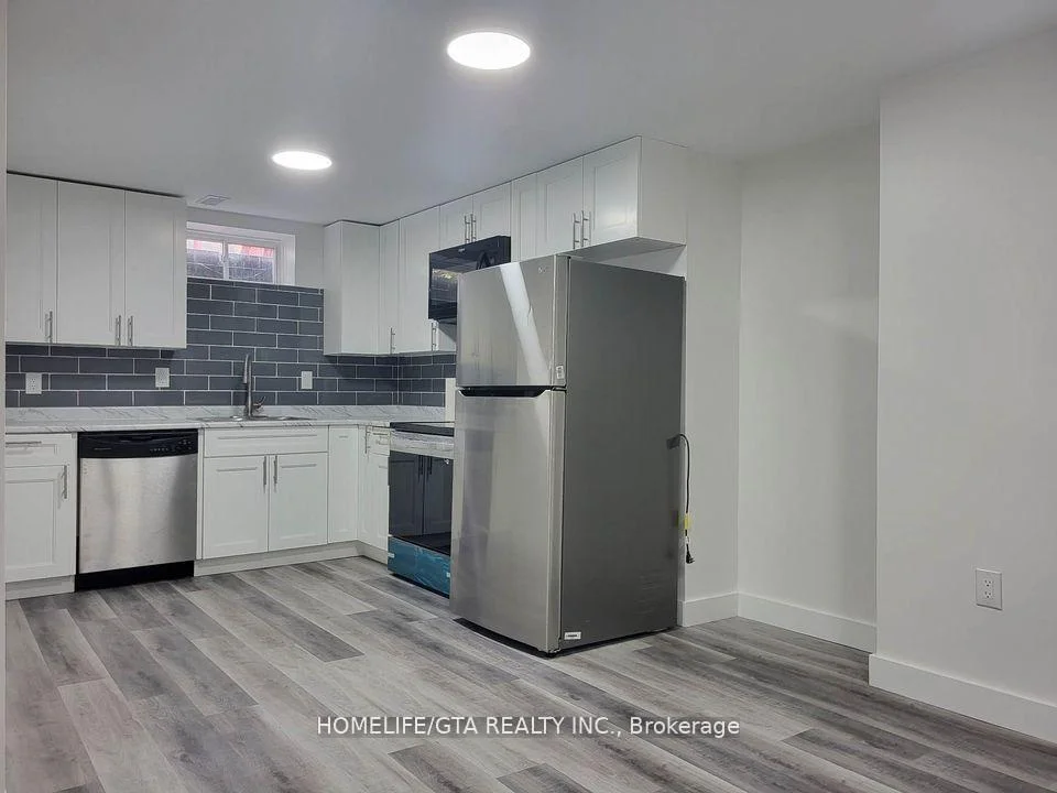 Photo 14 of 39 Millington Crescent, Ajax, Central — HOMEH