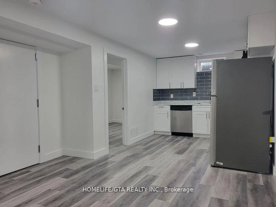 Photo 36 of 39 Millington Crescent, Ajax, Central — HOMEH