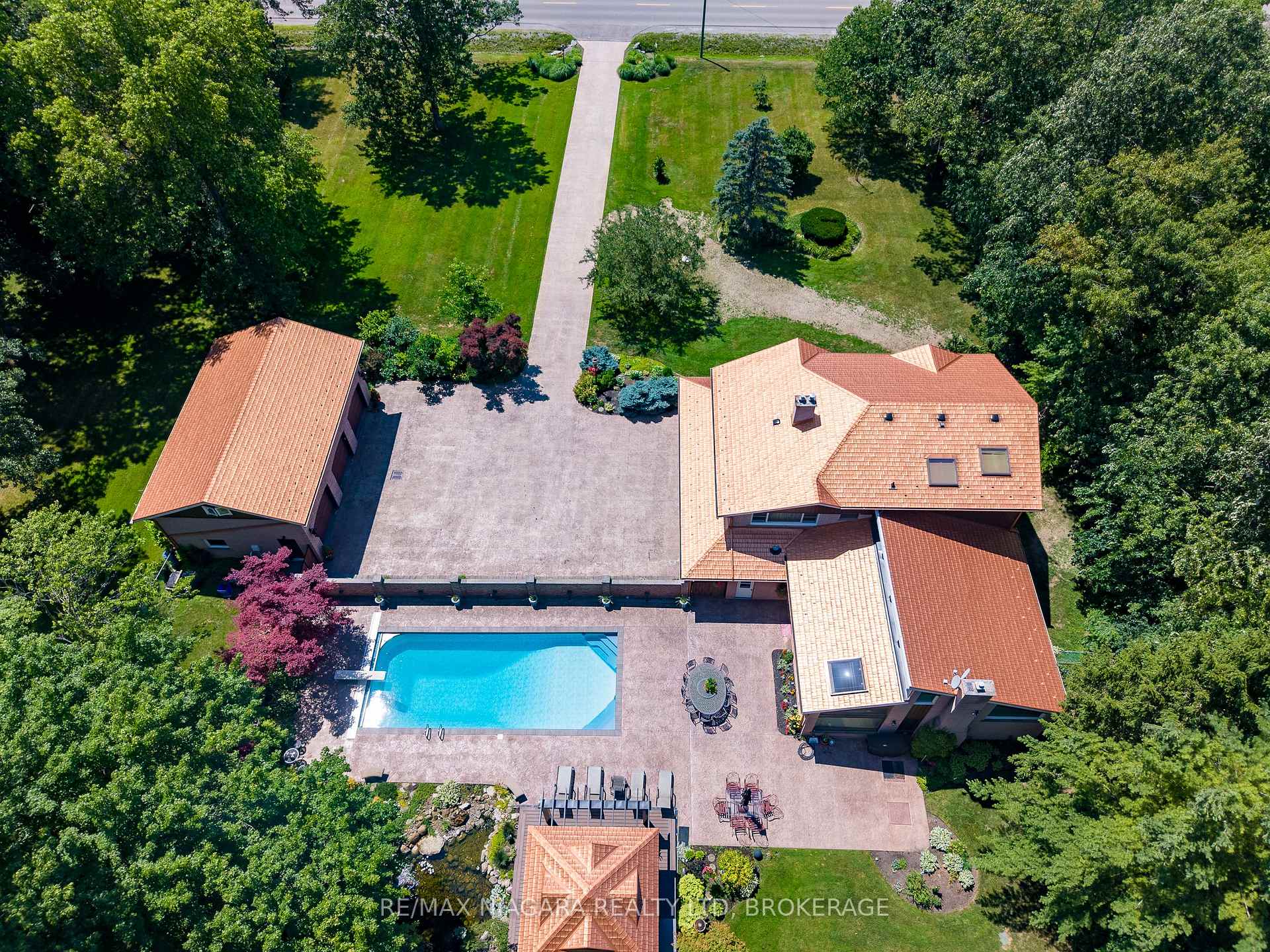 Photo 3 of 2187 Miller Road, Port Colborne, Bethel — HOMEH