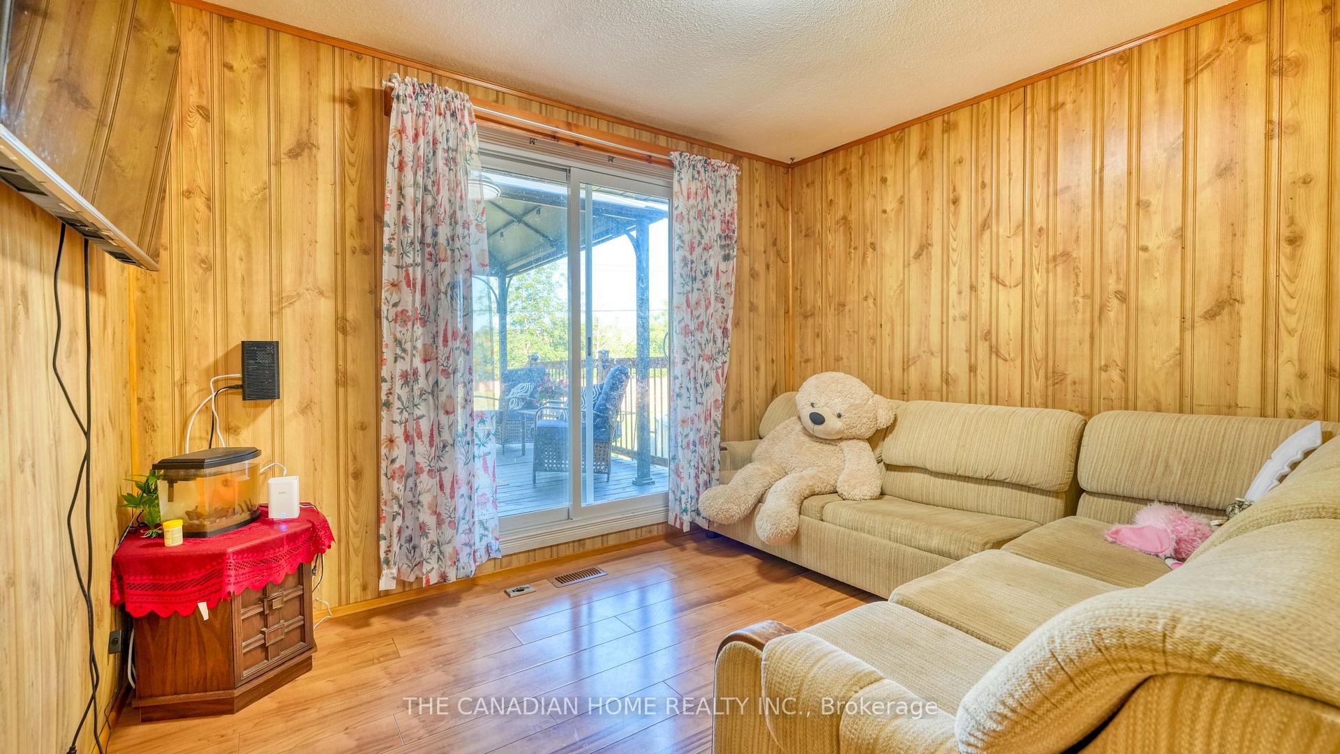 Photo 23 of 134 Jeffrey Drive, Quinte West, Sidney Ward — HOMEH
