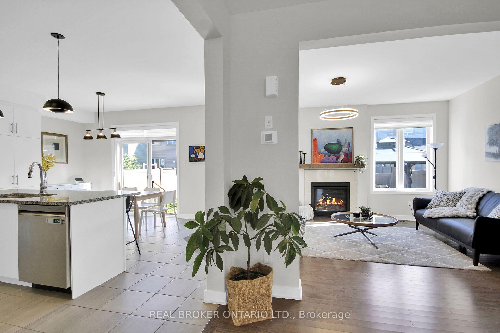 Photo 10 of 352 Finial Way, Ottawa, Barrhaven - Half Moon Bay — HOMEH