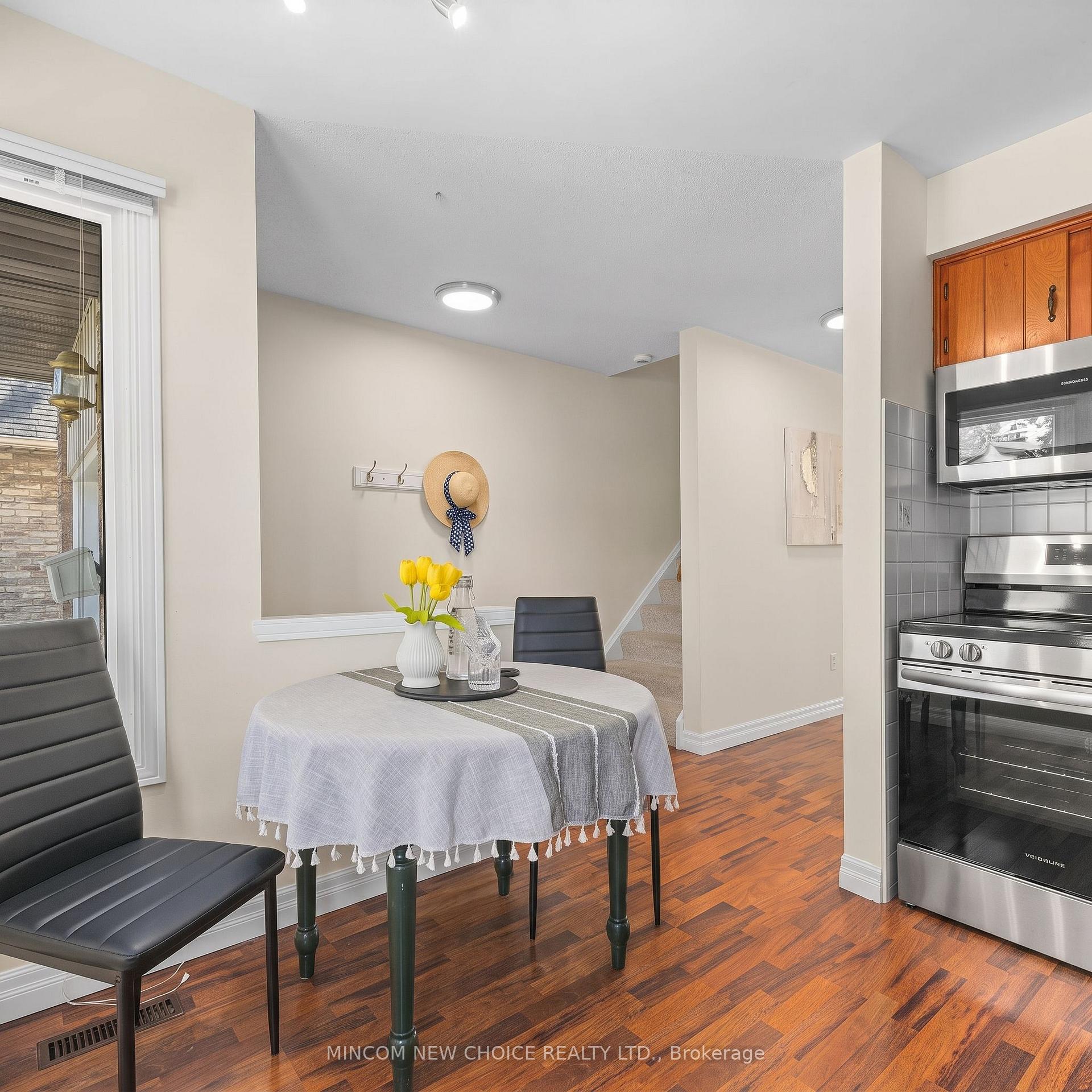 Photo 6 of 19 Mcrae Road, Ajax, South East — HOMEH