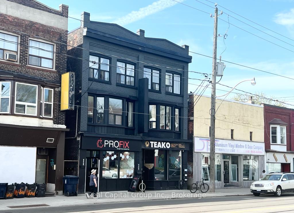 Front of 1279-1281 Gerrard Street E
