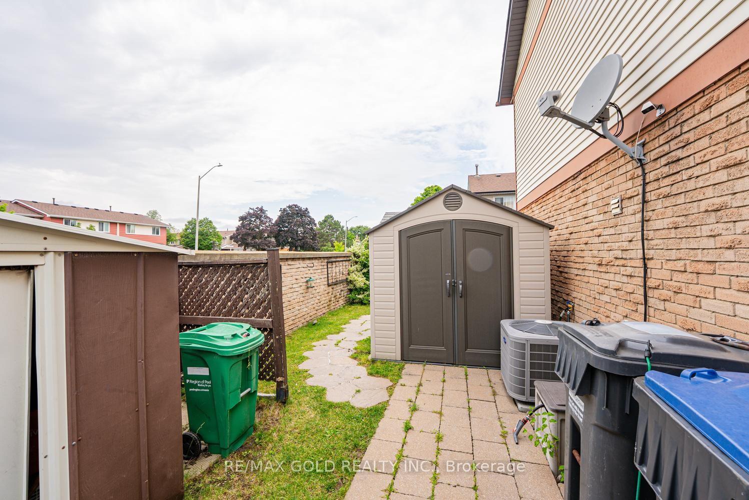 Photo 46 of 1 Wolverton Crescent, Brampton, Central Park — HOMEH