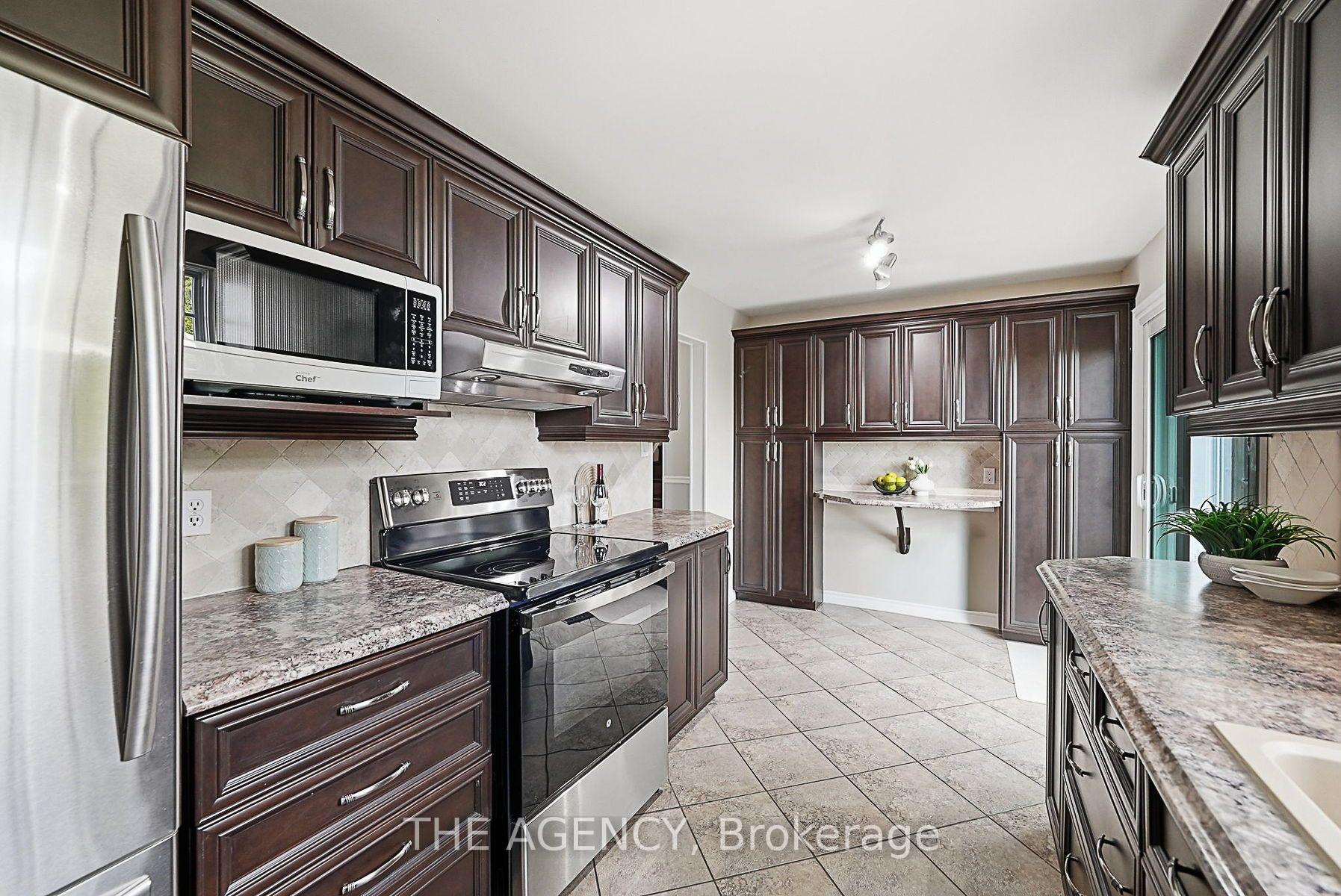 Photo 16 of 24 Jefferson Road, Brampton, Northgate — HOMEH