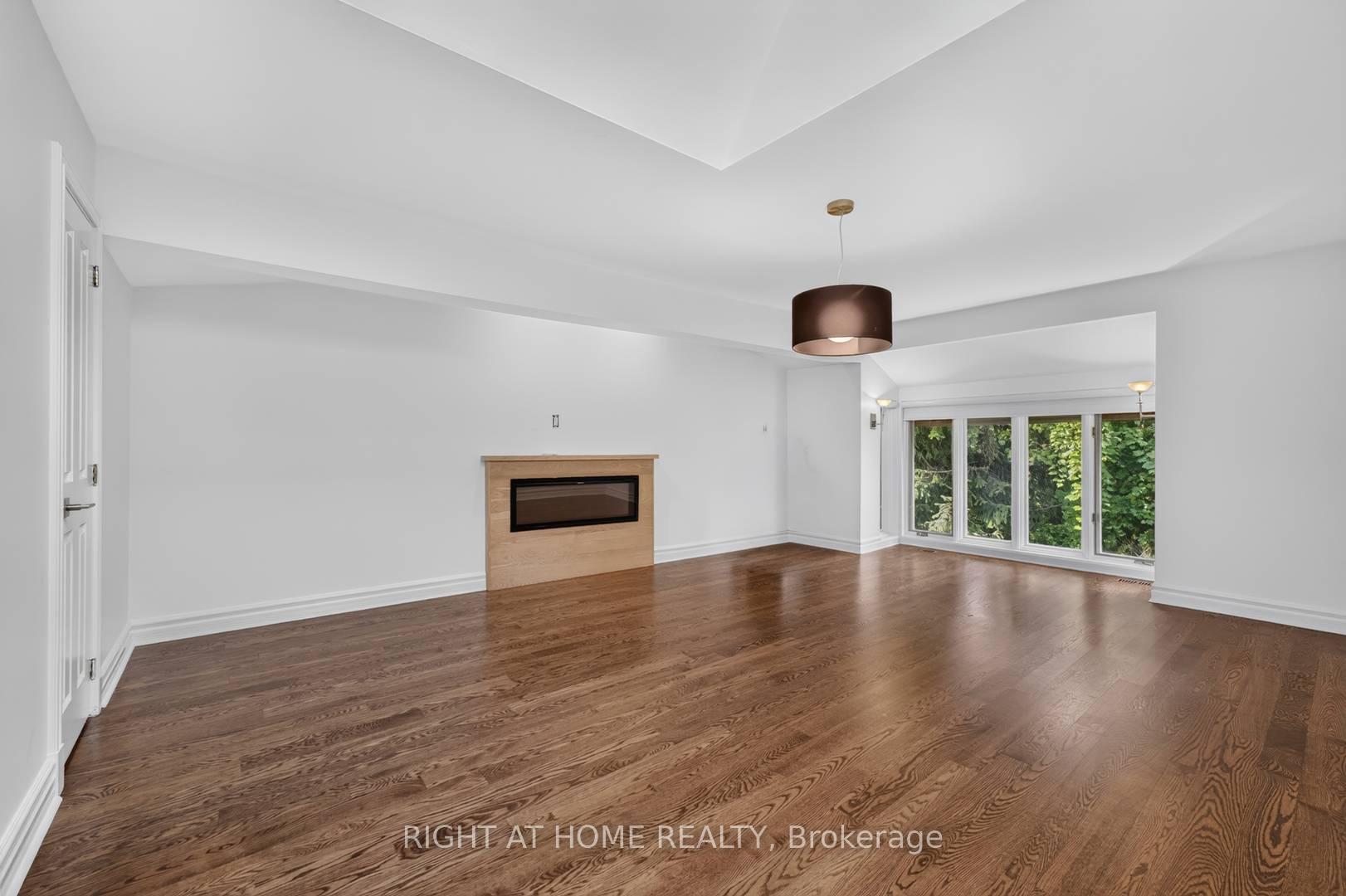Photo 32 of 23 Bryson Drive, Richmond Hill, South Richvale — HOMEH