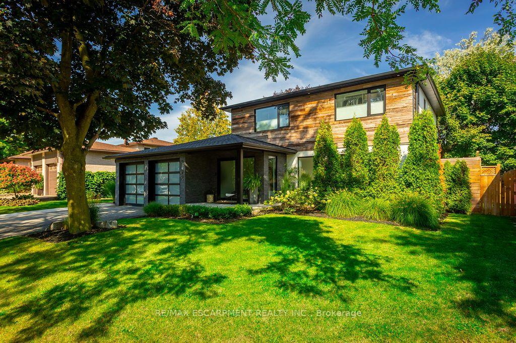 Photo 2 of 2473 Woburn Crescent, Oakville, West — HOMEH