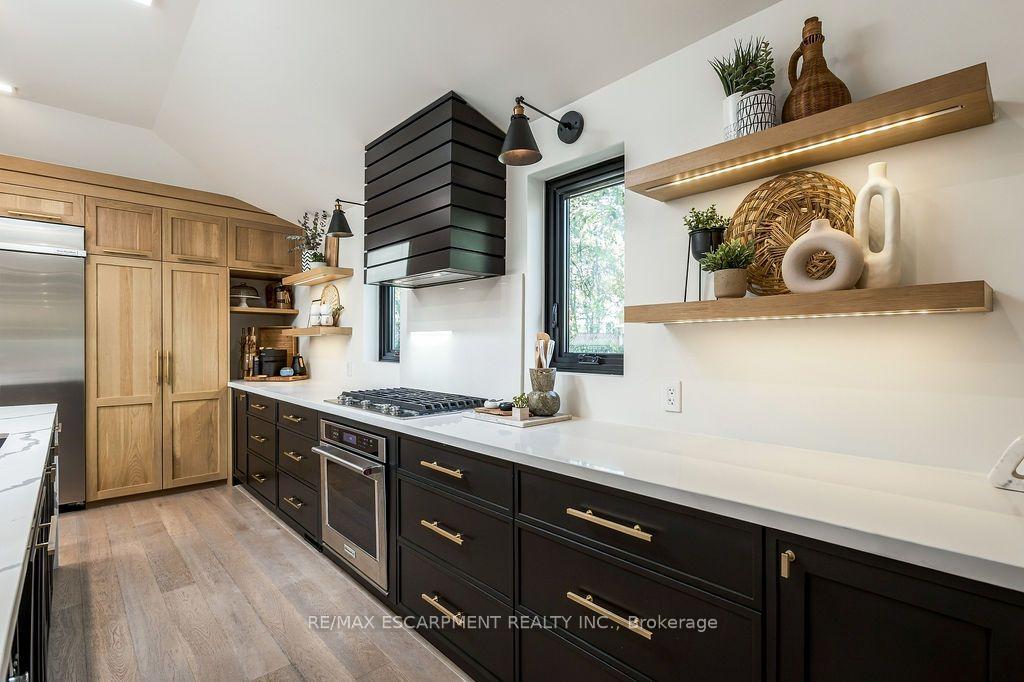 Photo 23 of 2473 Woburn Crescent, Oakville, West — HOMEH