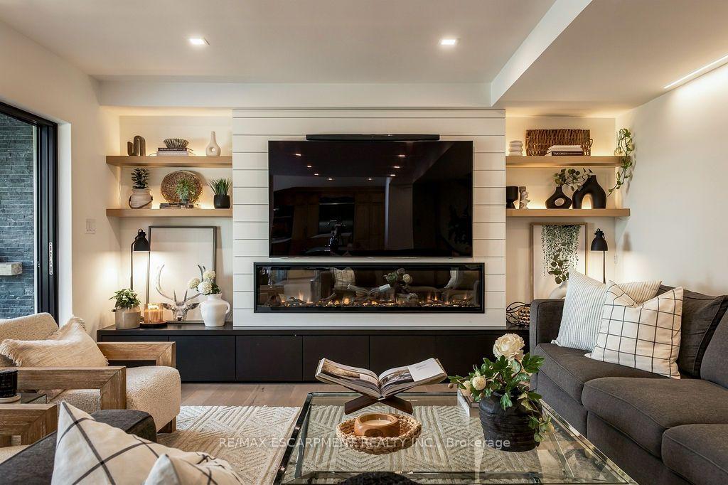 Photo 27 of 2473 Woburn Crescent, Oakville, West — HOMEH