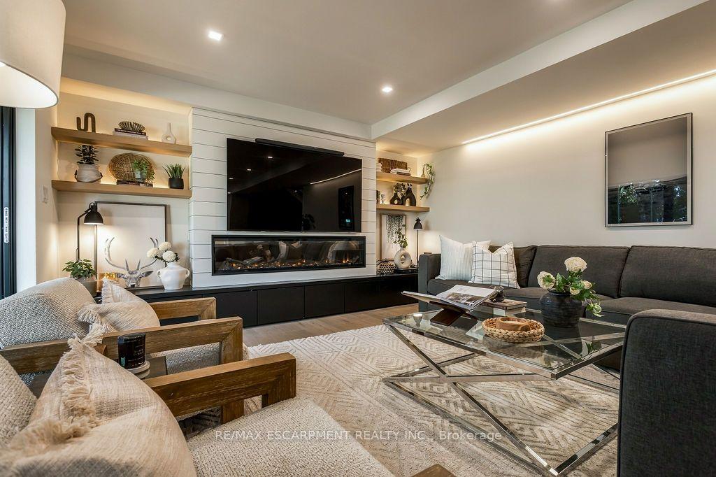 Photo 29 of 2473 Woburn Crescent, Oakville, West — HOMEH