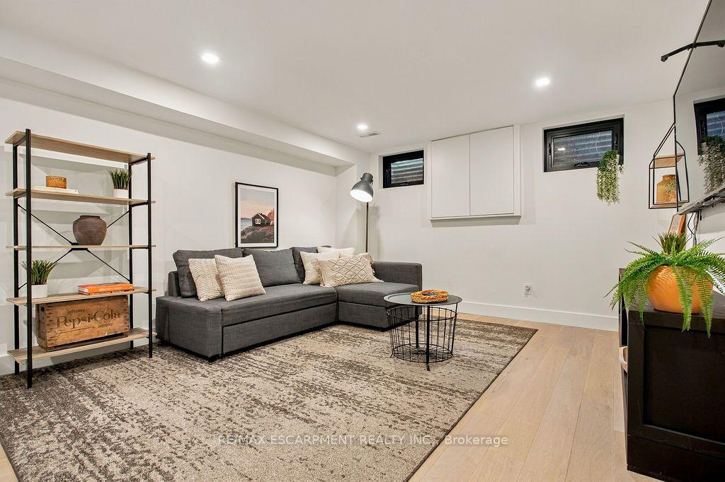 Photo 44 of 2473 Woburn Crescent, Oakville, West — HOMEH