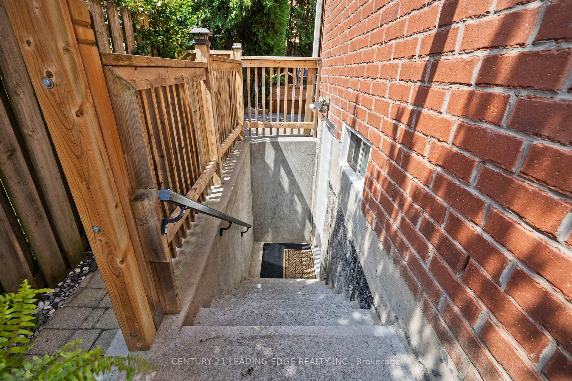 Photo 10 of Unit Bsmt, 1020 Colonial Street, Pickering, Liverpool — HOMEH
