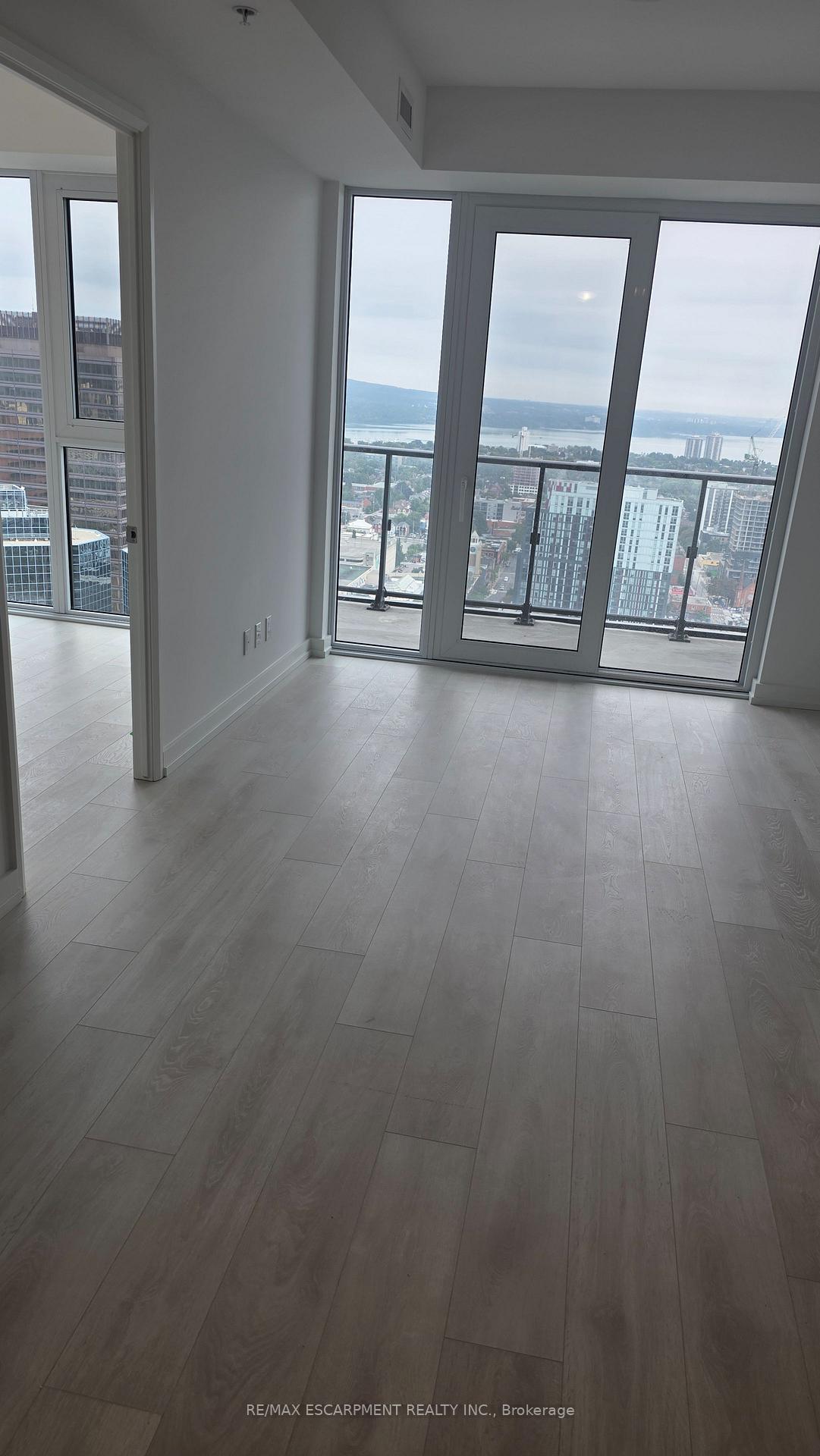 Photo 8 of Unit 3105, 75 James Street S, Hamilton, Corktown — HOMEH