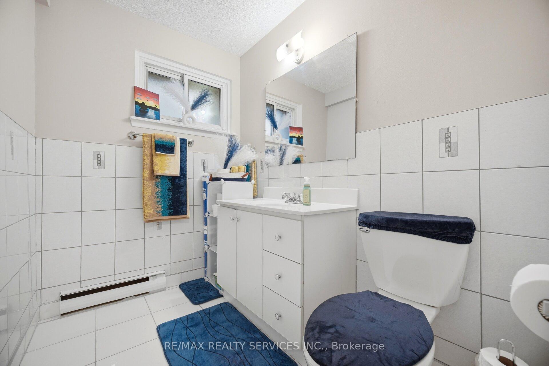 Photo 8 of 154 Darras Court, Brampton, Southgate — HOMEH