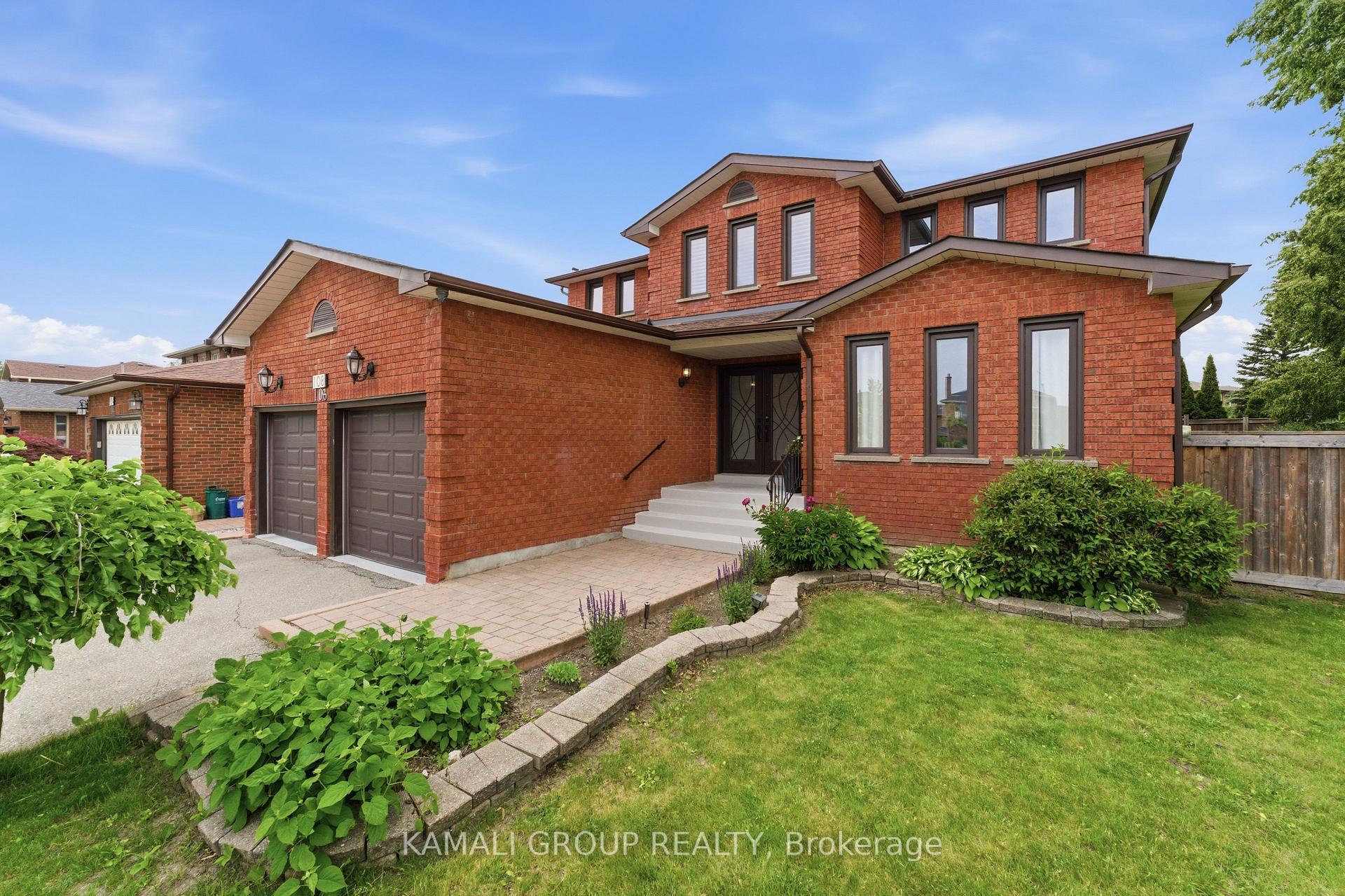 Photo 2 of 108 Killian Road, Vaughan, Maple — HOMEH